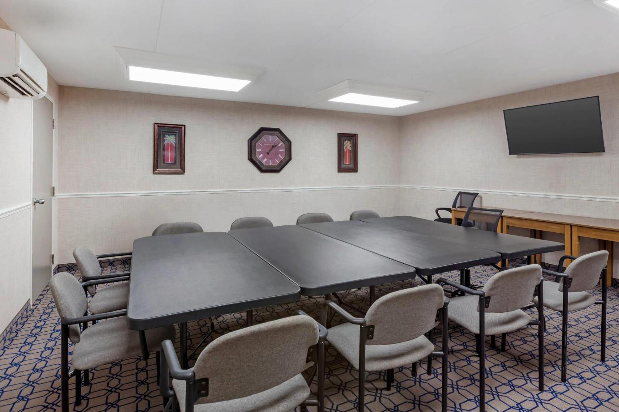 וויטבי Quality Suites מראה חיצוני תמונה